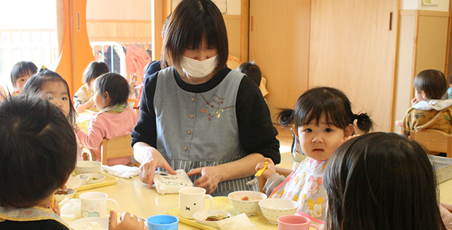 給食